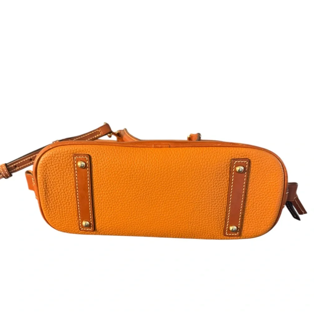 Dooney & Bourke this dooney